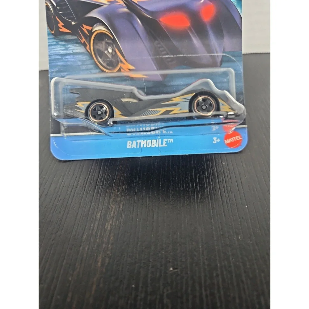 Hot Wheels Silver Series DC Batman Batmobile 1:64 Diecast Car Black/Gold
